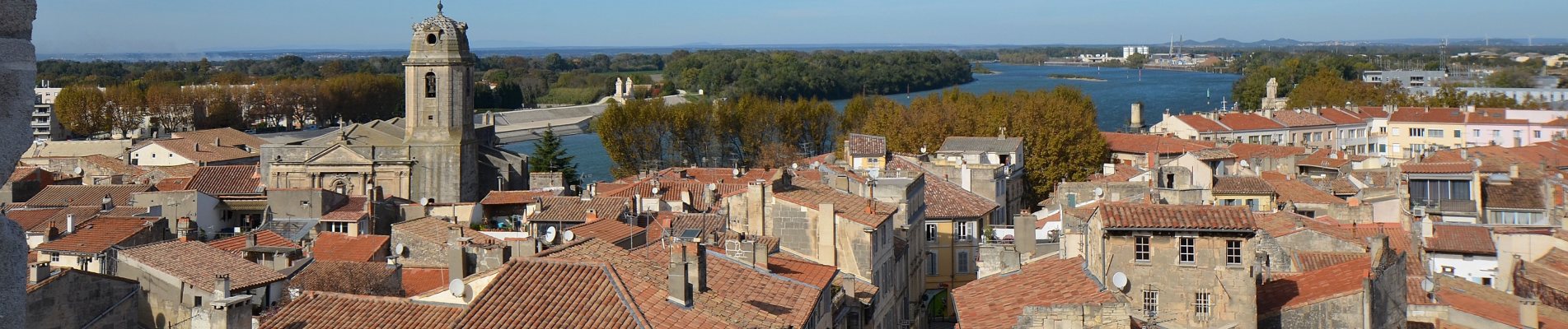 visiter arles